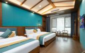 Туры в отель Floral Hotel Furong Town Galaxy Heights Hotel(Wangcun Waterfall Store)
