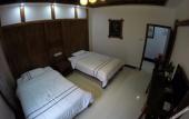 Туры в отель Floral Hotel Furong Town Galaxy Heights Hotel(Wangcun Waterfall Store)