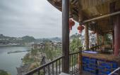 Туры в отель Floral Hotel Furong Town Galaxy Heights Hotel(Wangcun Waterfall Store)