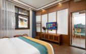 Туры в отель Floral Hotel Furong Town Galaxy Heights Hotel(Wangcun Waterfall Store)
