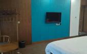 Туры в отель Floral Hotel Furong Town Galaxy Heights Hotel(Wangcun Waterfall Store)