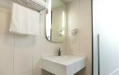 Туры в отель Ibis Hotel (Shanghai  International Resort xiupu Road)