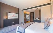 Туры в отель Yuhu Peninsula Hotel (Yuhuan Wanda Plaza Convention and Exhibition Center)