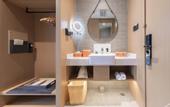 Туры в отель Huainan Railway Station Business and Culture Plaza Atour Hotel
