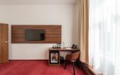 Туры в отель Bohemia Inn Hotel