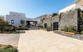 Туры в отель Sandblu Santorini, LXR Hotels & Resorts