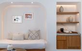 Туры в отель Sandblu Santorini, LXR Hotels & Resorts