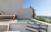 Туры в отель Sandblu Santorini, LXR Hotels & Resorts