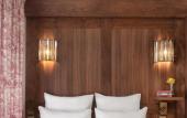 Туры в отель Hotel Madeleine de Senlis