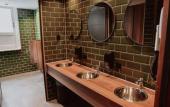 Туры в отель Durty Nelly's Inn