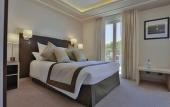 Туры в отель Zenitude Hotel la Valadiere, an Ascend Collection Hotel
