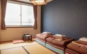Туры в отель J-Hoppers Hiroshima Guesthouse - Hostel