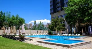 President Hotel by Hrazdan Hotel CJSC 4*