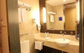 Туры в отель Holiday Inn Express Nantong Xinghu