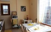 Туры в отель The Yellow House