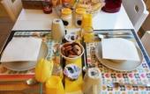 Туры в отель The Yellow House