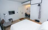 Туры в отель Lloyd's Inn