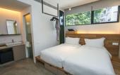 Туры в отель Lloyd's Inn