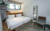 Туры в отель Lloyd's Inn