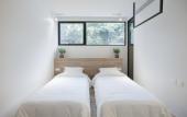 Туры в отель Lloyd's Inn