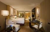 Туры в отель Hilton Wuhan Riverside