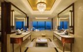 Туры в отель Hilton Wuhan Riverside