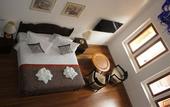Туры в отель Heeren Straits Hotel