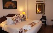 Туры в отель Heeren Straits Hotel