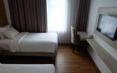 Туры в отель Front One Akshaya Hotel Karawang