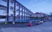 Туры в отель Front One Akshaya Hotel Karawang