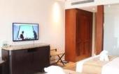 Туры в отель Hainan Yatai Hot-spring Hotel