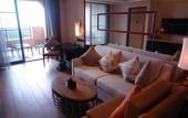 Туры в отель Hainan Yatai Hot-spring Hotel