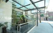 Туры в отель Shanghai Blue House Business Hotel