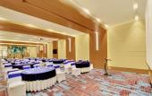 Туры в отель Holiday Inn Express & Suites Bengaluru Racecourse