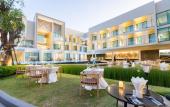 Туры в отель The Signature Hotel Airport