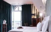 Туры в отель Chateau de Sacy