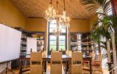 Туры в отель Chateau de Sacy
