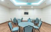 Туры в отель Super OYO Townhouse 2 Hotel Gunung Sahari
