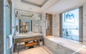 Туры в отель The Lixury Hotel Chongqing, in The Unbound Collection by Hyatt