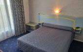 Туры в отель Logis Hotel Sully le Chateau
