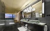 Туры в отель Hilton Nanjing Niushoushan