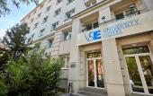 Туры в отель University Hotel