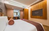Туры в отель James Joyce Coffetel (Xian North Railway Station & Changan University Weishui Campus)