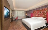 Туры в отель Jinjiang Downtown JJN Airport · Night Marke