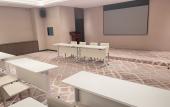 Туры в отель Jinjiang Downtown JJN Airport · Night Marke