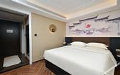 Туры в отель Jinjiang Downtown JJN Airport · Night Marke