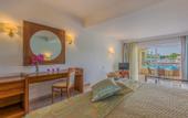 Туры в отель Kipriotis Maris Suites