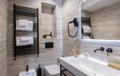 Туры в отель Adoro Hotel