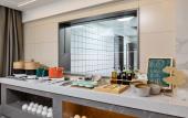 Туры в отель Country Inn & Suites by Radisson Hotel (Mudanjiang Station East Pedestrian Street)