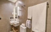 Туры в отель Fast Sleep Suites by Slaviero Hoteis dentro do Aeroporto Guarulhos Terminal 2, desembarque Oeste